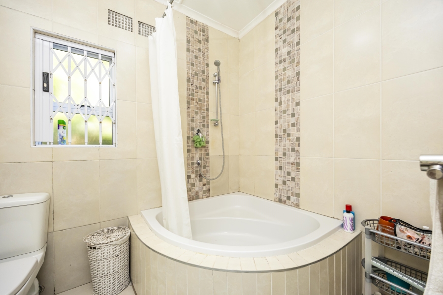 4 Bedroom Property for Sale in Kaffrarian Heights Eastern Cape
